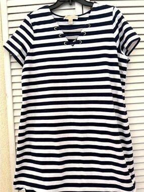 MICHAEL KORS Nautical Navy and White Striped Lace-Up T-shirt dress